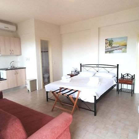Orizontas Studios & Apartments Svoronata Dış mekan fotoğraf
